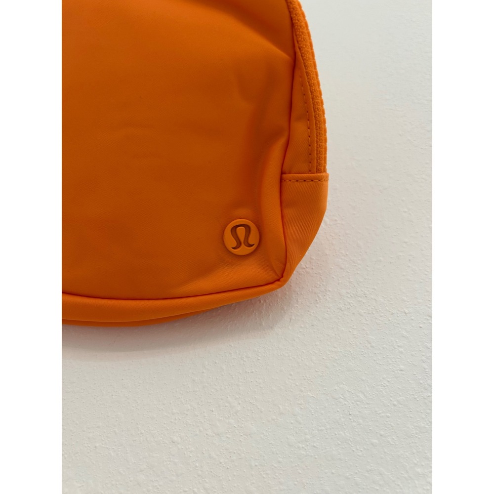 Lululemon 1L Everywhere Belt Bag Orange Tiger Adjustable Waist Pack NWT - Picture 2 of 6